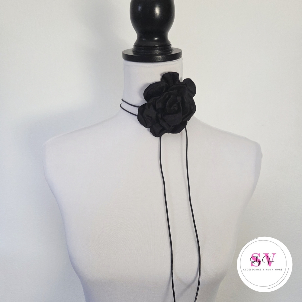 Black Flower Choker